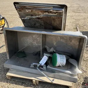 Pallet of Sink Tub w/ Extender
 UNRESERVED