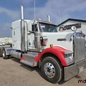 2017 Kenworth W900 Sleeper T/A Semi Truck
