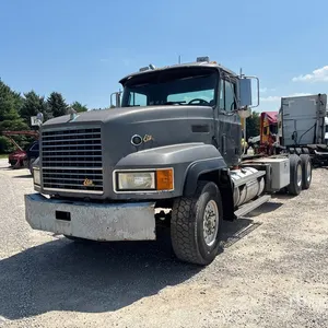 1999 Mack CL713 6x4 Refuse Truck (Inoperable)