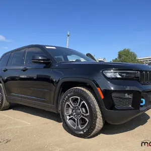 2023 Jeep Grand Cherokee Trailhawk Plug-In Hybrid SUV
 UNRESERVED