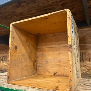 "CANADIAN BUTTER" WOODEN CRATE
