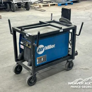 MILLER XMT 456 CC/CV WELDER