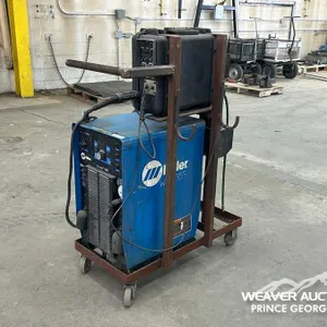 MILLER AXCESS 450 & SUITCASE 12RC 24 WIRE FEED