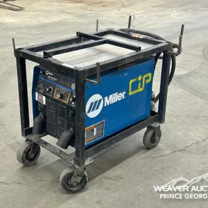 MILLER XMT 456 CC/CV WELDER