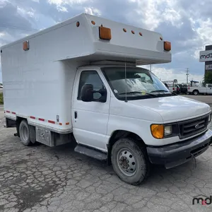 2004 Ford E350 Cutaway XL Van