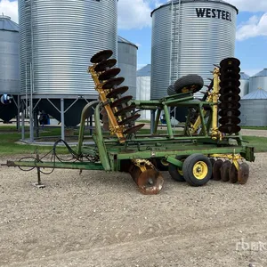 John Deere T0230 24 ft Tandem Breaking Disc