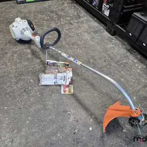 STIHL FS 40 Gas Trimmer w/ Accessories
 UNRESERVED