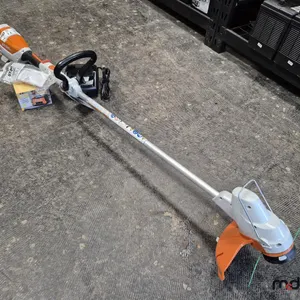 STIHL FSA 57 Electric Trimmer w/ Batteries & Charger
 UNRESERVED