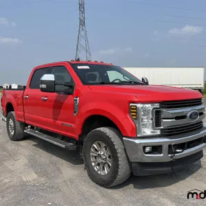 2019 Ford F250 XLT Crew Cab Camion Pickup