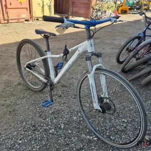 Bicycle (Unknown Brand)
 UNRESERVED