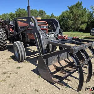 Case International 1594 Tractor & FEL
 UNRESERVED