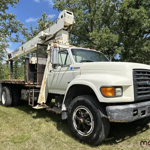 1998 Ford F800 S/A National 400A 10-Ton Straight Boom Truck
 UNRESERVED
