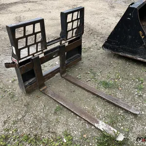 Stout Skid Steer Pallet Forks
 UNRESERVED