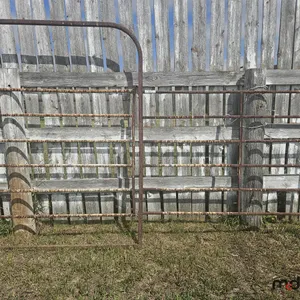 (12') Panel Gate
 UNRESERVED