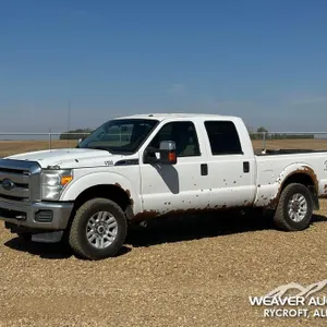 2013 FORD F250 XLT CREW CAB PICKUP