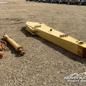 BOOM & (2) CYLINDERS FOR 300 KOMATSU EXCAVATOR