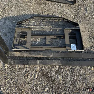 2025 GIYI GY-DHC Skid Steer Fork Attachments
 UNRESERVED