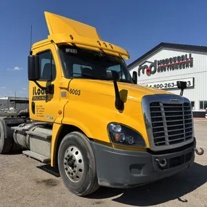 2016 Freightliner T/A Semi Truck
 UNRESERVED
