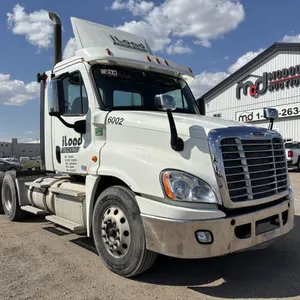 2017 Freightliner T/A Semi Truck
 UNRESERVED