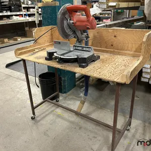 Black & Decker Saw on Cart 
 UNRESERVED
