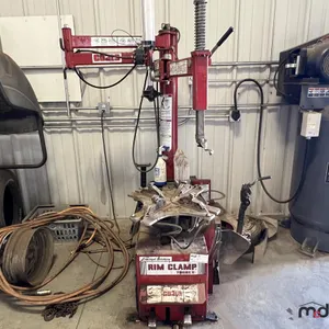 Rim Clamp 7060EX Tire Changer
 UNRESERVED