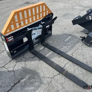 Wolverine PFA-11-3300G Skid Steer Hydraulic Pallet Fork
 UNRESERVED