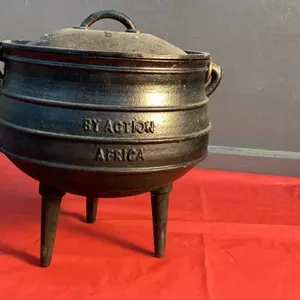 "ACTION AFRICA" 3-LEGGED CAST IRON POT W/ LID & HANDLE -