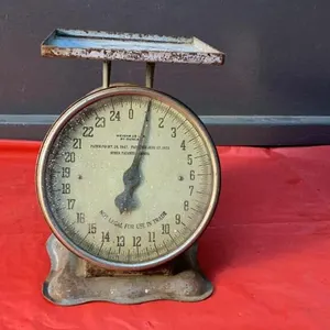 VINTAGE AMERICAN CUTLERY KITCHEN SCALE