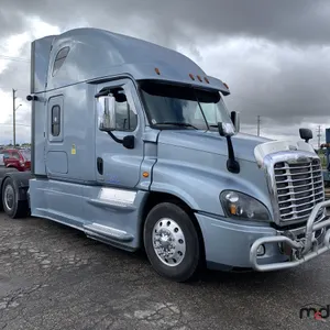 2016 Freightliner Cascadia Semi Truck