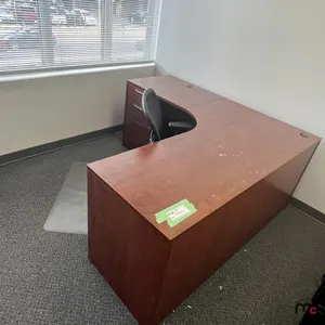 Office Desk w/ Chair & File Cabinet
 UNRESERVED