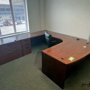 Office Desk w/ Chair
 UNRESERVED