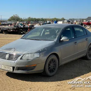 2006 VOLKSWAGEN PASSAT 4 DOOR CAR
