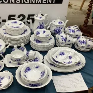 LARGE ROYAL ALBERT BONE CHINA DISH SET  - "CONNOISSEUR"