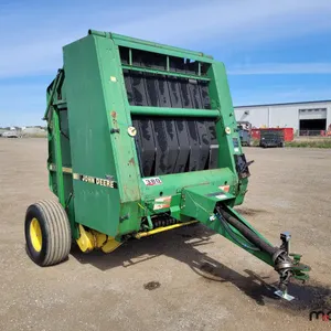 John Deere 535 Round Baler