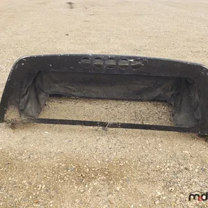 Truck Topper Accessory
 UNRESERVED