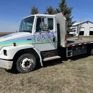 2001 Freightliner FL60 S/A Deck Truck