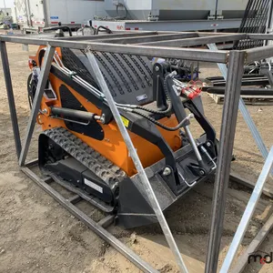 2025 LandHero Mini Skid Steer Loader
 UNRESERVED
