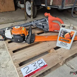 STIHL HS 81R Hedge Trimmer and Black & Decker Blower
 UNRESERVED