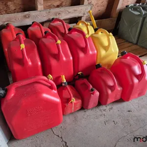 Assorted Jerry Cans
 UNRESERVED