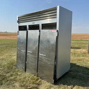 Traulsen 3-Door SS Reach-In Refrigerator
