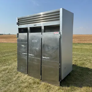 Traulsen 3-Door SS Reach-In Refrigerator