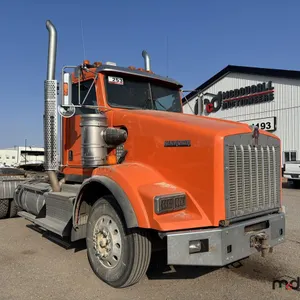 2013 Kenworth T800 T/A Semi Truck
 UNRESERVED