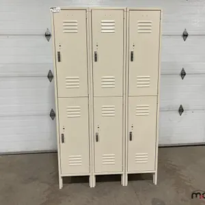 Locker (45" x 78" x 18")
 UNRESERVED