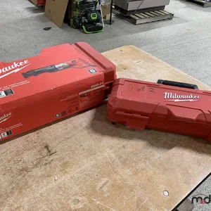 Milwaukee Reciprocal Saw & Milwaukee Conduit Reamer Bits
 UNRESERVED