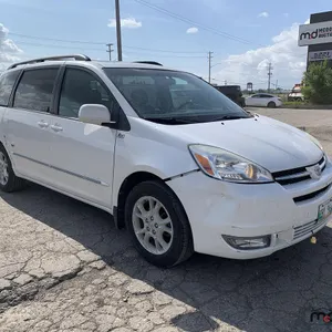2005 Toyota Sienna XLE Passenger Van
 UNRESERVED
