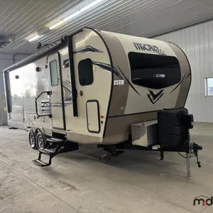 2017 Forest River Micro Lite 25FKS-W T/A 25' Travel Trailer
 UNRESERVED
