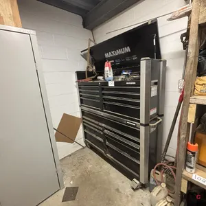 Maximum 18-Drawer Tool Chest w/ Contents
 UNRESERVED