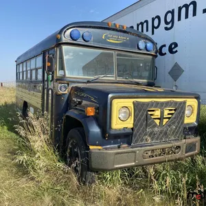 1989 Chevrolet Bus (Non-Runner)
 UNRESERVED