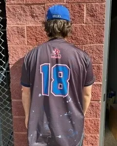 # 18 Vince Ray ( Pitcher )