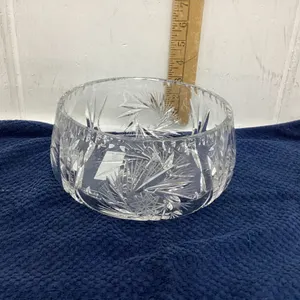 PINWHEEL CRYSTAL BOWL